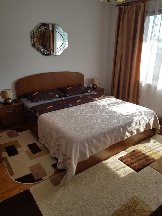 La Bunicu Villa โปโลวรากี ภายนอก รูปภาพ