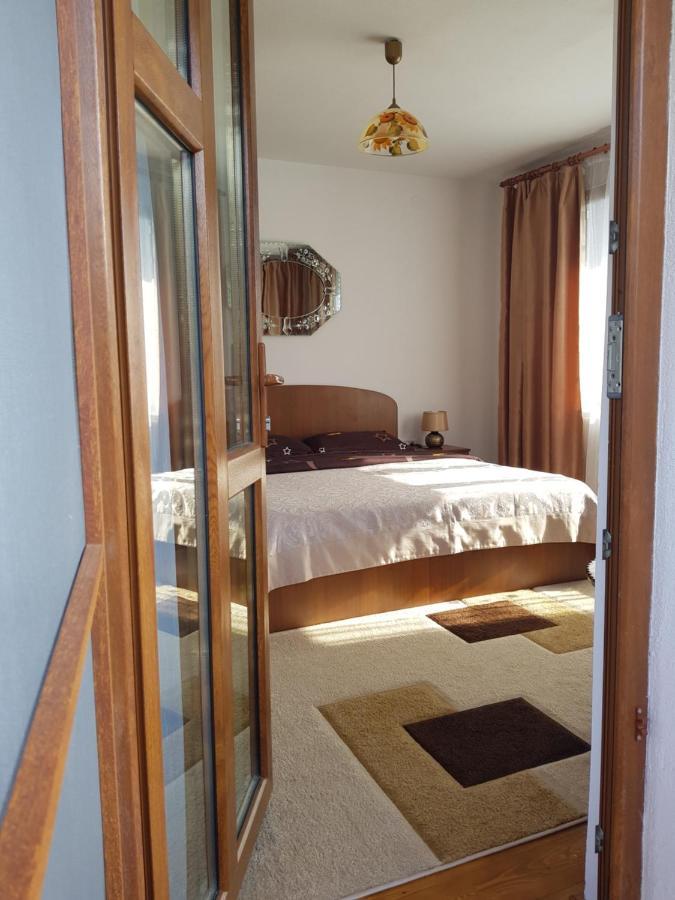 La Bunicu Villa โปโลวรากี ภายนอก รูปภาพ
