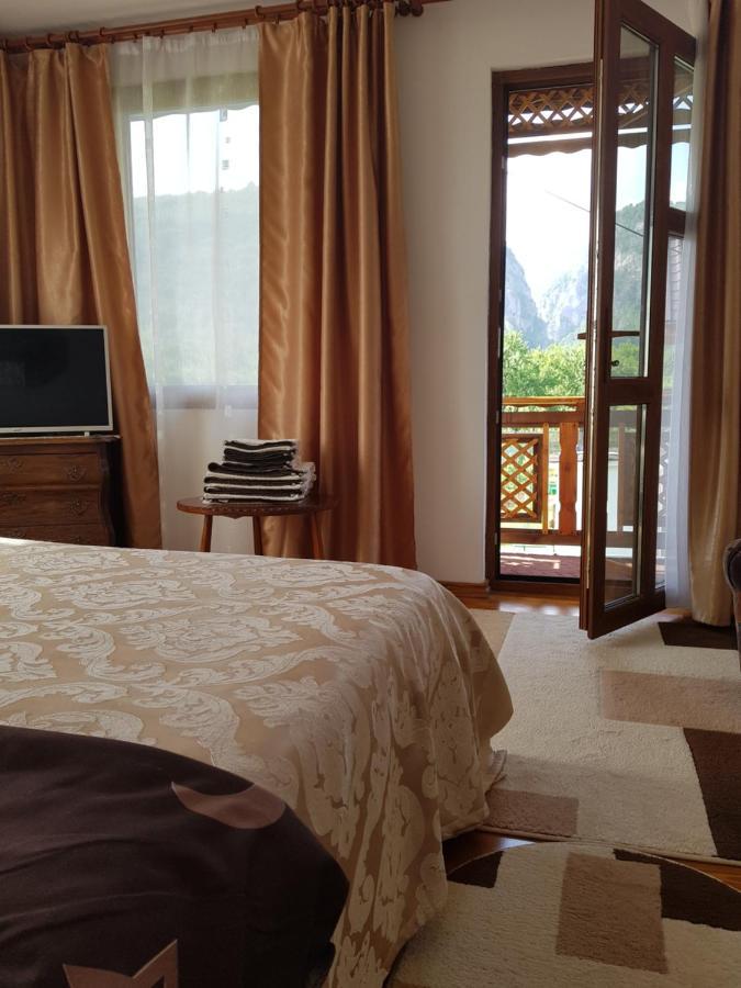 La Bunicu Villa โปโลวรากี ภายนอก รูปภาพ